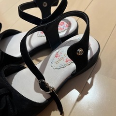 美品★18センチサンダルの画像