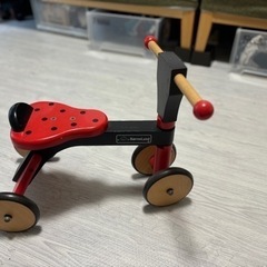 ボーネルンド　てんとう虫の 三輪車の画像