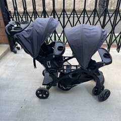 2人乗りベビーカーの画像