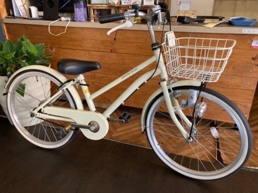 【ダイナモライト新品！】20インチ子供用自転車　ホワイト