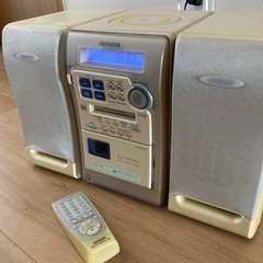 AIWA CDコンポ　家電 オーディオ コンポ　