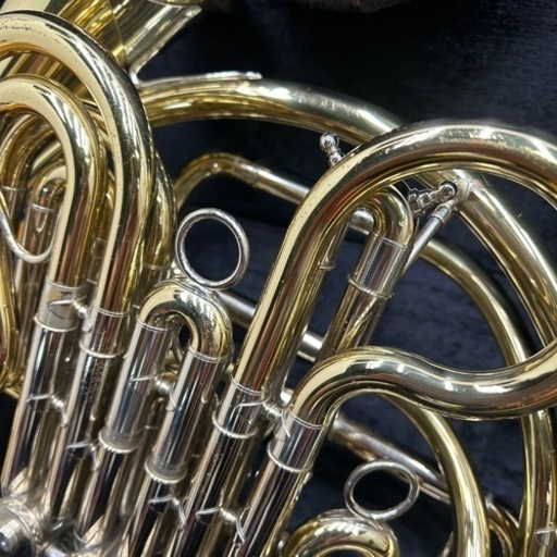 フレンチホルンholton h280   ケース付き