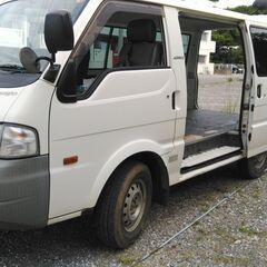 マツダ　ボンゴバン　AT車４WD　走行距離が魅力です