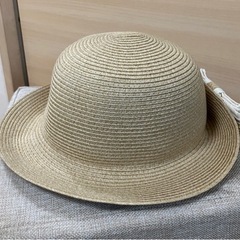 ほぼ新品麦わら帽子の画像