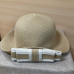 ほぼ新品麦わら帽子の画像