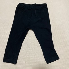 ユニクロ❤︎黒半ズボン❤︎110センチの画像