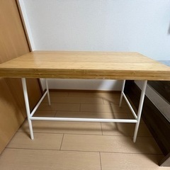 デスク・テーブルの画像
