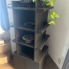 カフェ　オシャレ　棚　インテリア　　　　ディスプレイ棚