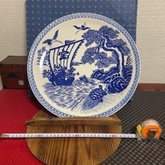 値下げしました！未使用!  大皿７枚セット　大5枚　中2枚の画像