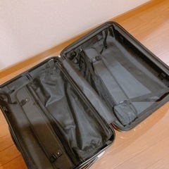 大型キャリーバッグ 中古品の画像
