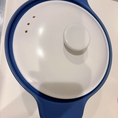 IKEA 陶器鍋　蓋付きの画像