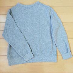 150cm　ＧＵ無地トレーナー　グレーの画像