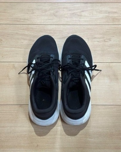adidas スニーカー　27.5㌢