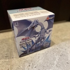 遊戯王　ブルーアイズ・ホワイトドラゴンフィギュア　(青眼の白龍)