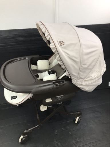 【美品】Combi ネムリラ AT プレミアム コンビ オートスイング ハイローチェア おやすみドーム