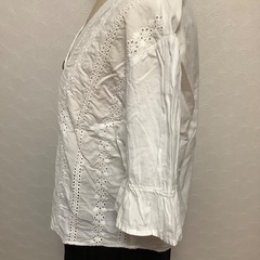 白ブラウスの画像