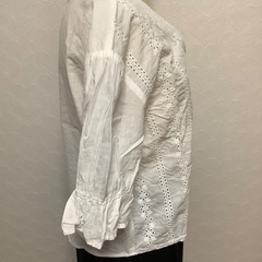 白ブラウスの画像