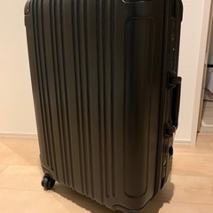 キャリーケース　スーツケース　旅行雑貨