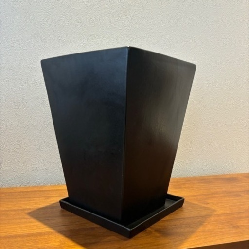 【植木鉢】おしゃれ プランター 9号 口26cm×全高34cm 陶器製 底穴あり ポット 鉢カバー 園芸 ガーデニング 観葉植物 花 緑 インテリアグリーン 黒 ブラック インテリア スクエア スタイリッシュ シンプル モダン 屋内 屋外 テラス ファサード 庭