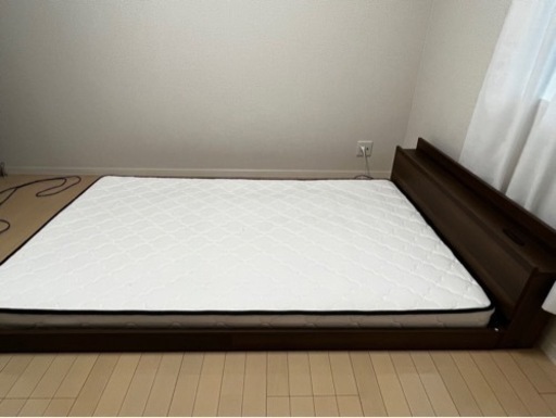 家具 ベッド　セミダブルベッド