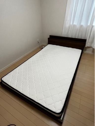 家具 ベッド　セミダブルベッド