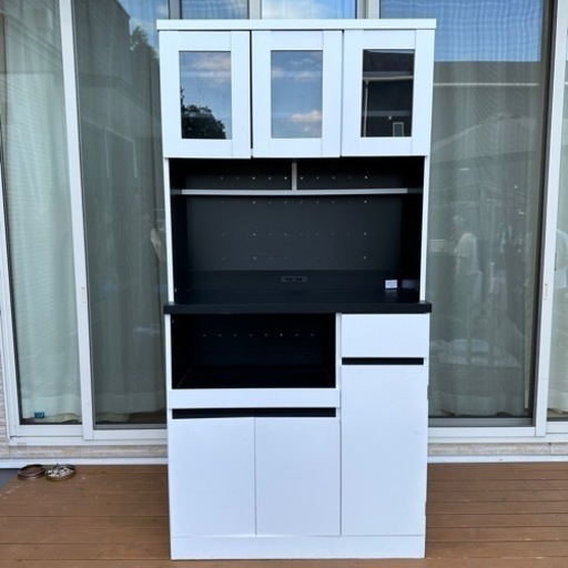 【美品】LOWYAオシャレキッチンボード 電源2箇所付き ブラックホワイト！相場29,990円