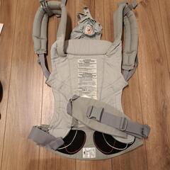 エルゴベビー　抱っこひも　カバー付き　新生児から使えますの画像