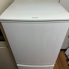 冷蔵庫　【SHARP SJ-D14B-W
】