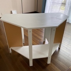 IKEA コーナーデスクの画像
