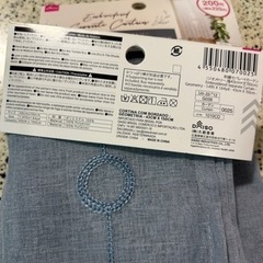 暖簾　刺繍セパレートカーテン　同柄２枚　
7/2〜5不在の画像