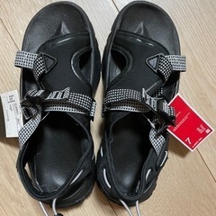 新品NIKEサンダル