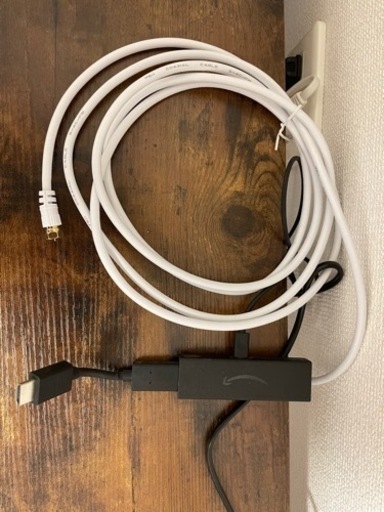 《購入者決定済み》MAXZEN40型ハイビジョン液晶テレビ　アンテナケーブルfireスティック付き