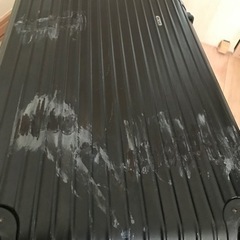 リモワ　スーツケースの画像