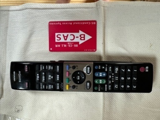 シャープAQUOSテレビリモコンとB-CASカード中古