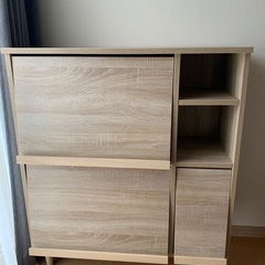 キャビネット　シェルフ　棚