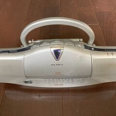 小型軽量　CD＆ラジオ　SONY CFD-E10TV　電池駆動　CDプレーヤーの画像