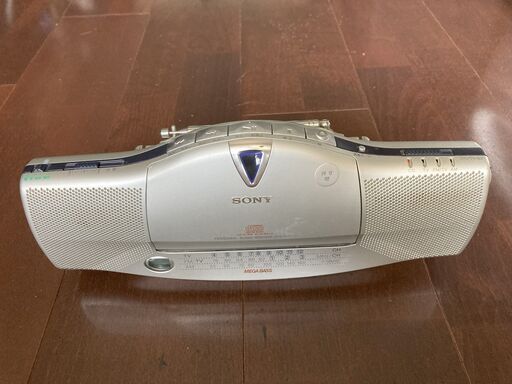 小型軽量　CD＆ラジオ　SONY CFD-E10TV　電池駆動　CDプレーヤー