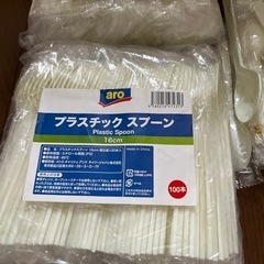 プラスチックスプーン300本くらいの画像