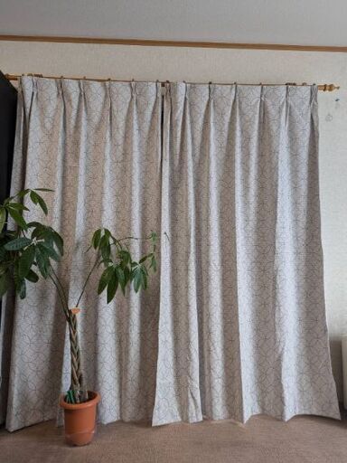 遮光　カーテン　美品　3枚　105×215センチ
