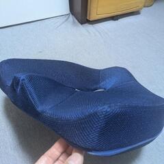 矯正　座布団　骨盤　姿勢の画像