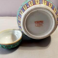 景徳鎮製中国古玩蓋付き茶壺の画像