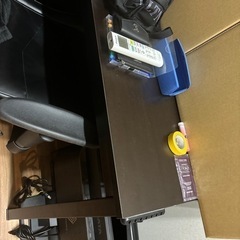 ゲーミングデスクの画像