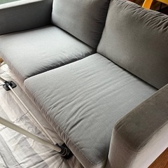 グレー　ソファー　2人掛け　3人でも座れます