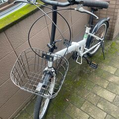 リサイクルショップどりーむ荒田店 No1323 折りたたみ自転車　ギア切り替え付き♪　２０インチ　折りたたみ可能で便利♪の画像