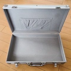 アタッシュケースの画像