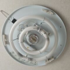 シーリングライト　蛍光灯　電球切れ　ヒモ付きのタイプ　その１の画像