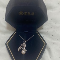 ネックレス　　アクセサリー　腕時計
