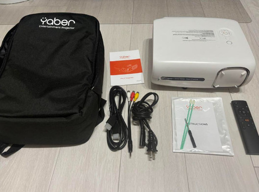YABER Pro V7プロジェクター　100インチスクリーンとスタンドセット