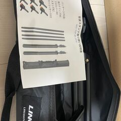 YABER Pro V7プロジェクター　100インチスクリーンとスタンドセットの画像