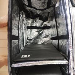 使用回数 4,5回程度　ウーバー(Uber)　バッグ　Delivery Bag (with Logo)ブラックの画像